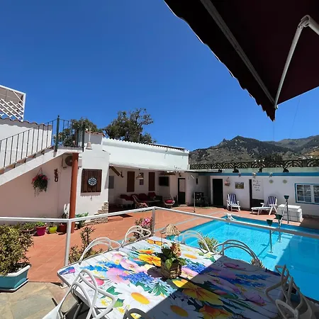 Rocio Villa Vega de San Mateo